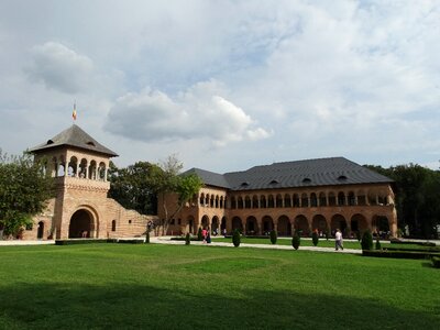Palace mogosoaia park