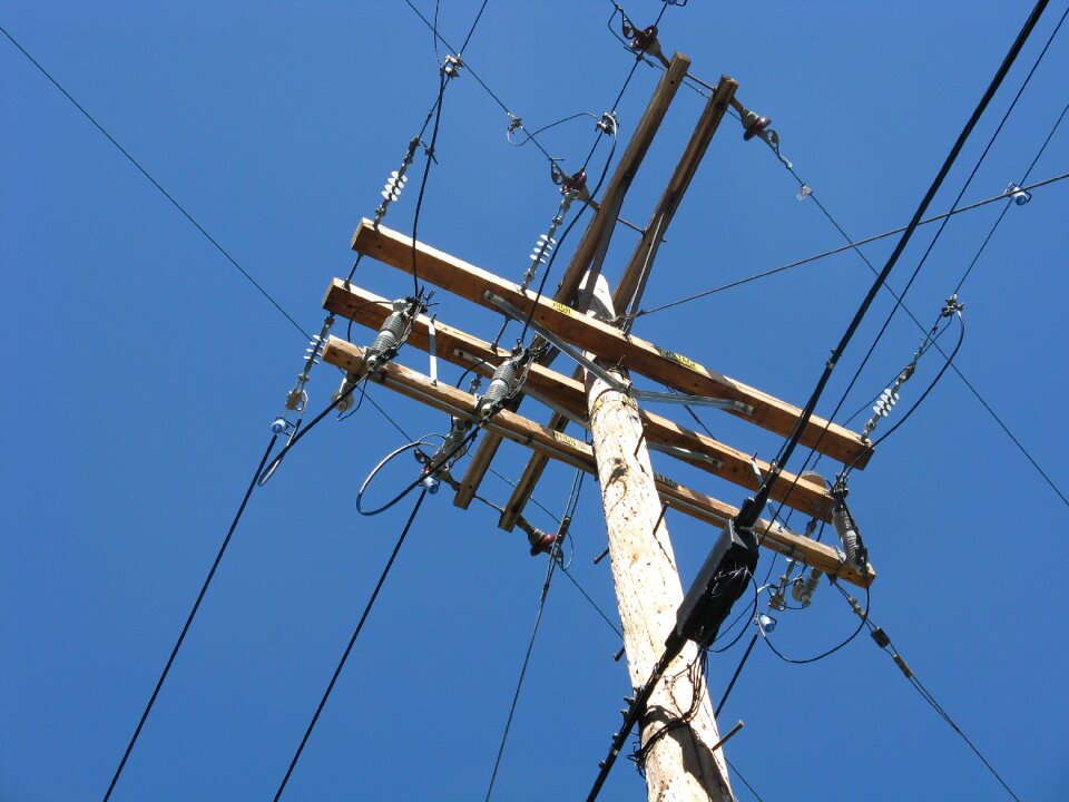 Energy column wires