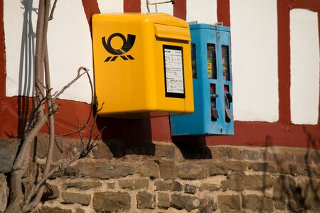 Automatic yellow blue