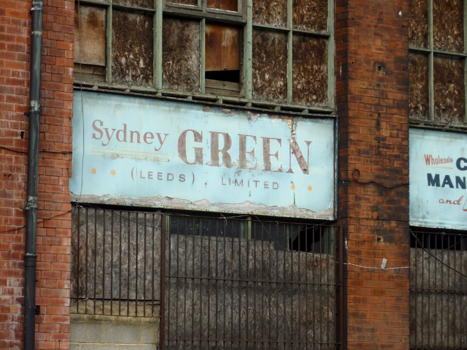 Red brick brick old
