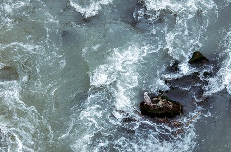 Stones wave beauty