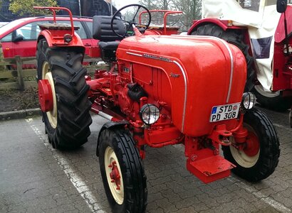 Porsche super tug