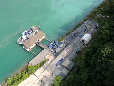 Niagara falls dock photo