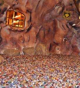 Treasure cave theme park pleasure