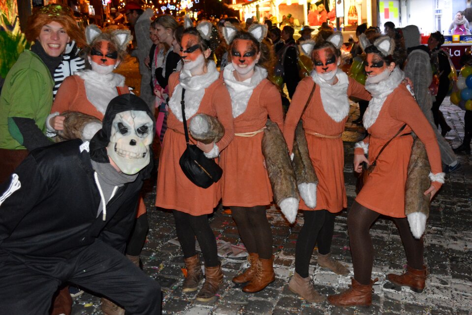 Dress up people mask