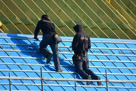 Job people roof