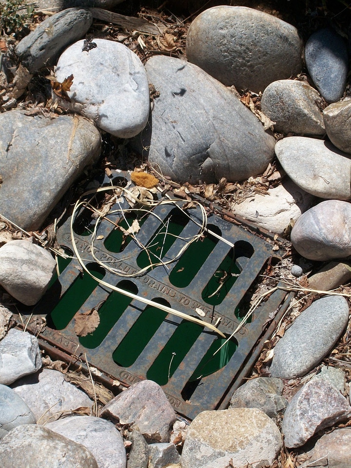 Grill sewer drainage