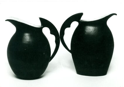 The juice jug ceramics black
