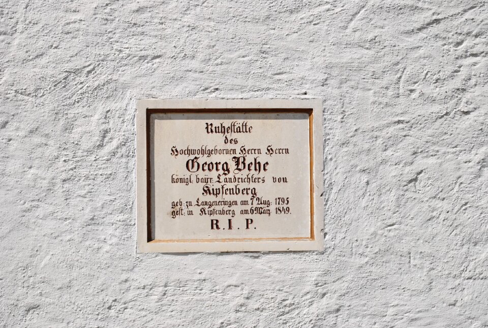 Old tomb middle ages memorial
