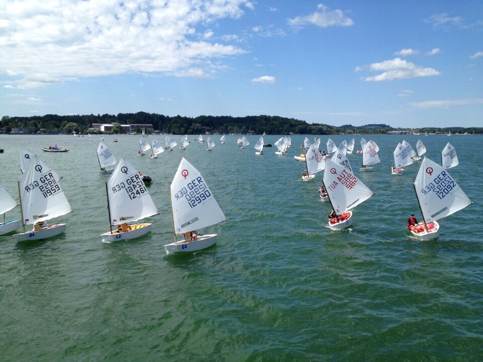 Chiemsee sailing school blue