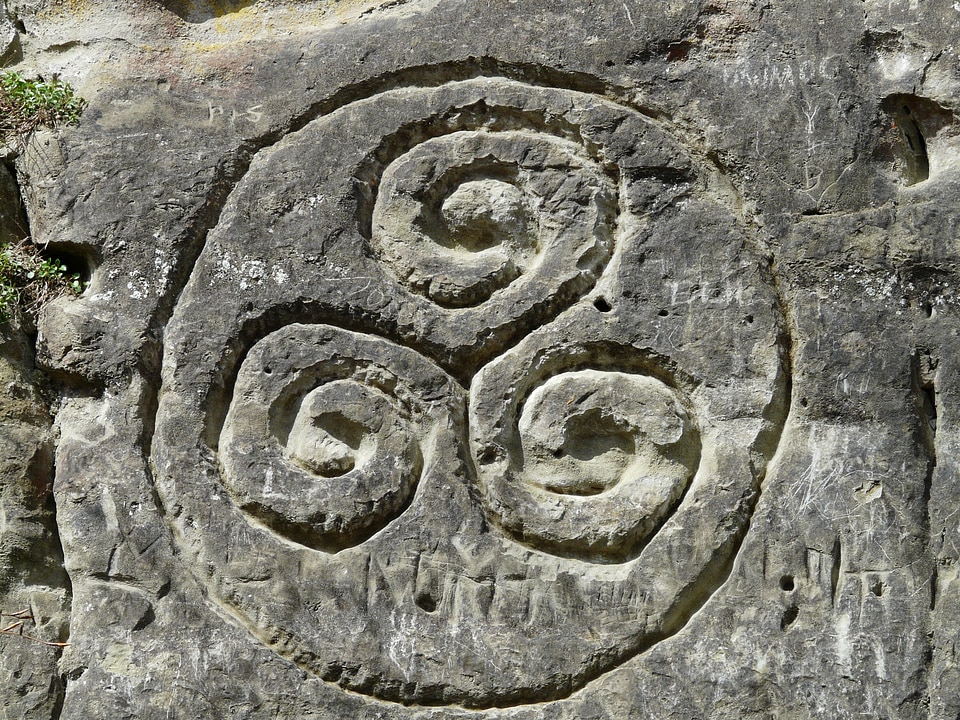 Stone relief characters