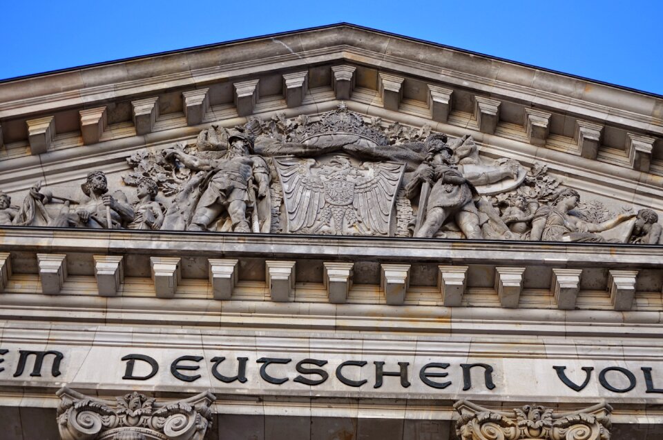 The bundestag monument tourism