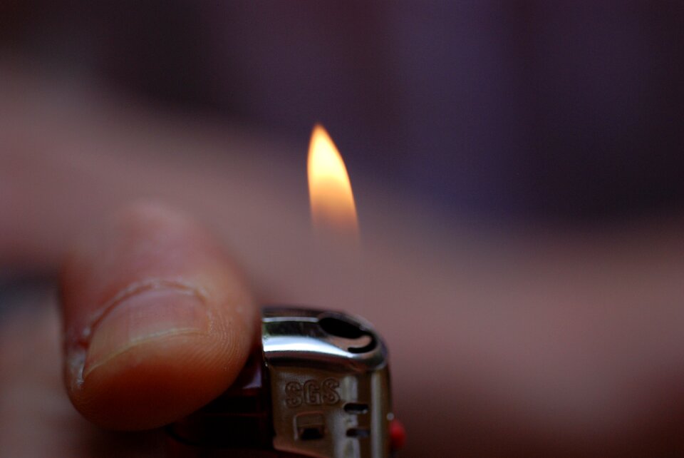 Lighter finger ignition