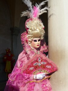 Disguise mask italy