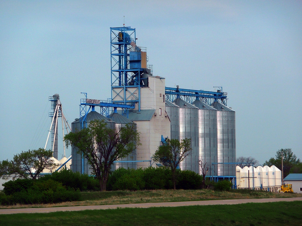 Bulk building farming