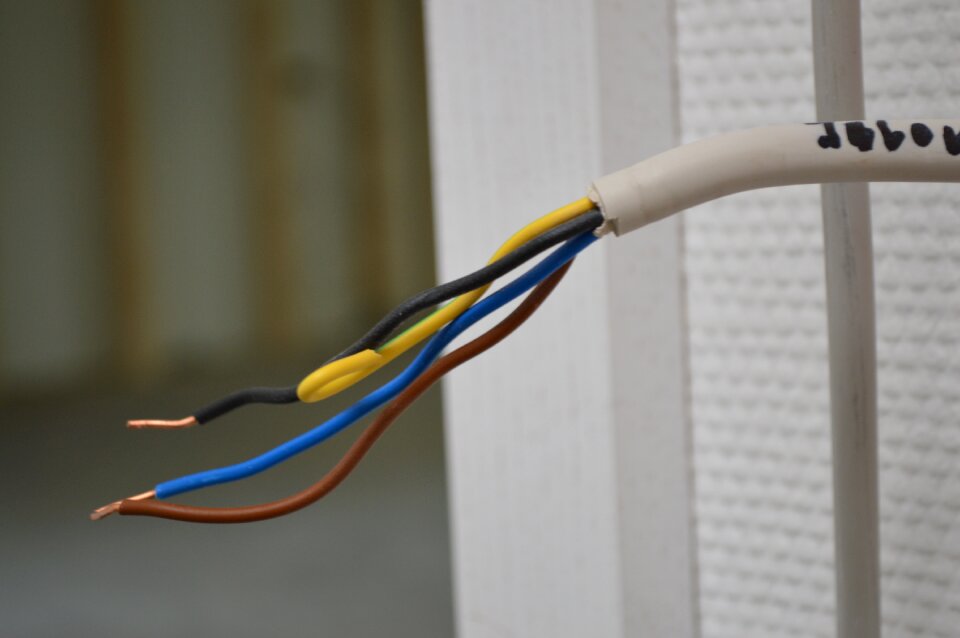 Electronics construction work technology