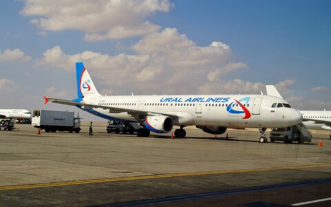 Airport aircraft holidays
