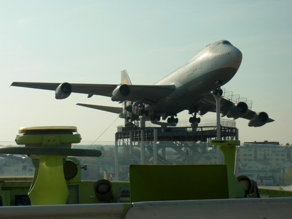 Jumbo jet aviation lufthansa