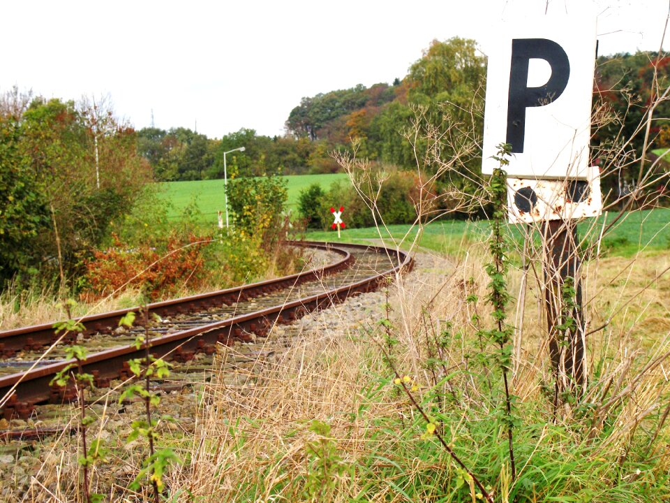 Track shield abandoned