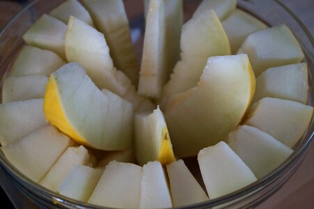 Yellow eat fruit