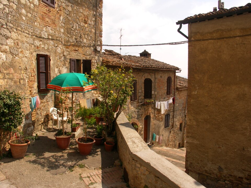 Tuscany sun parasol