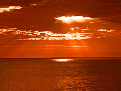 Light water sunbeam