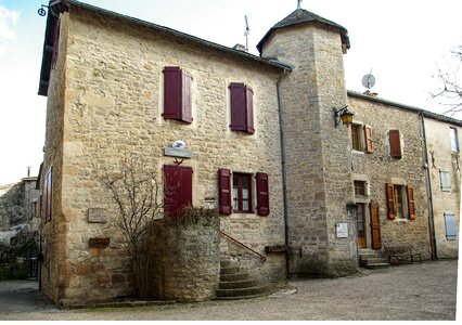 Post village medieval