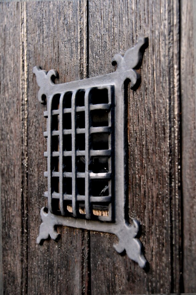 Grid wood former
