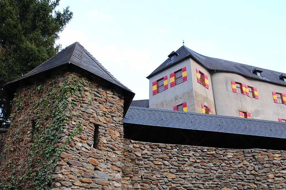 Wall fortress defensive tower
