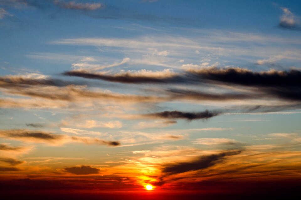 Clouds abendstimmung at dusk