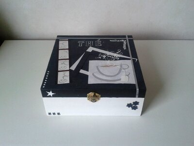 Box tea black