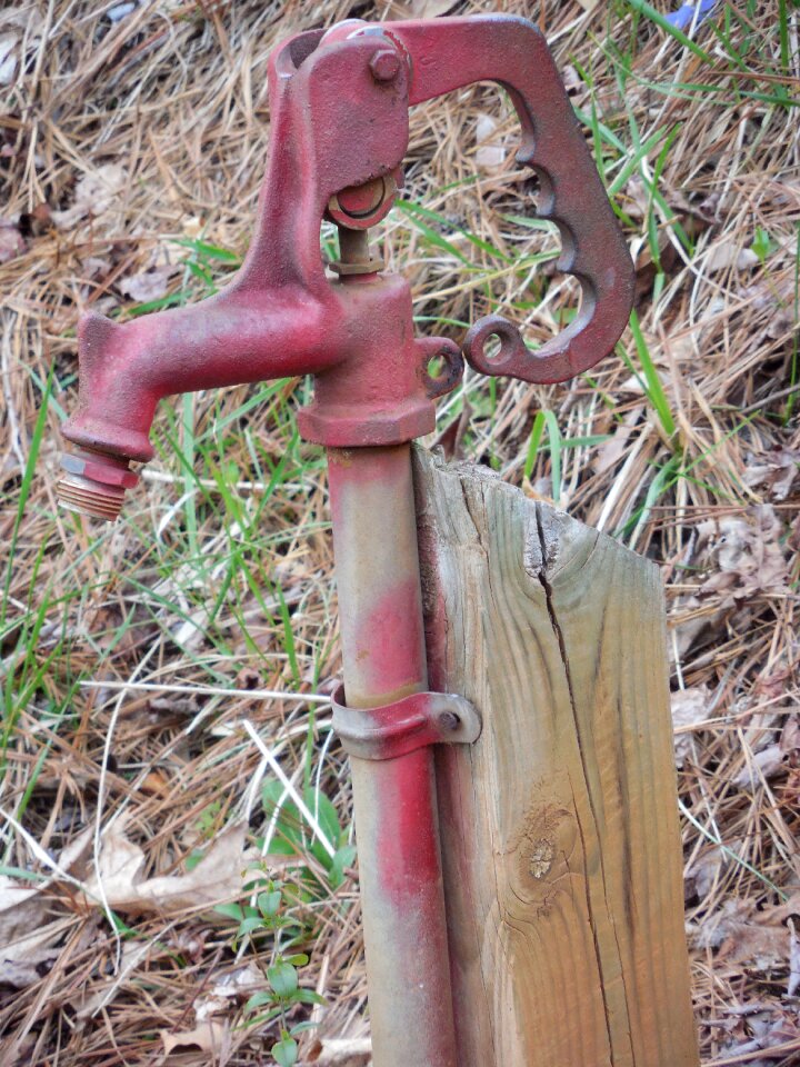 Equipment pipe system