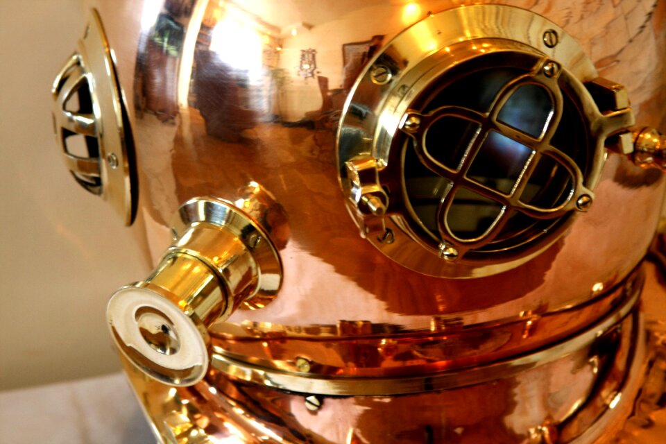 Gift for the diver maritime decoration history of diving