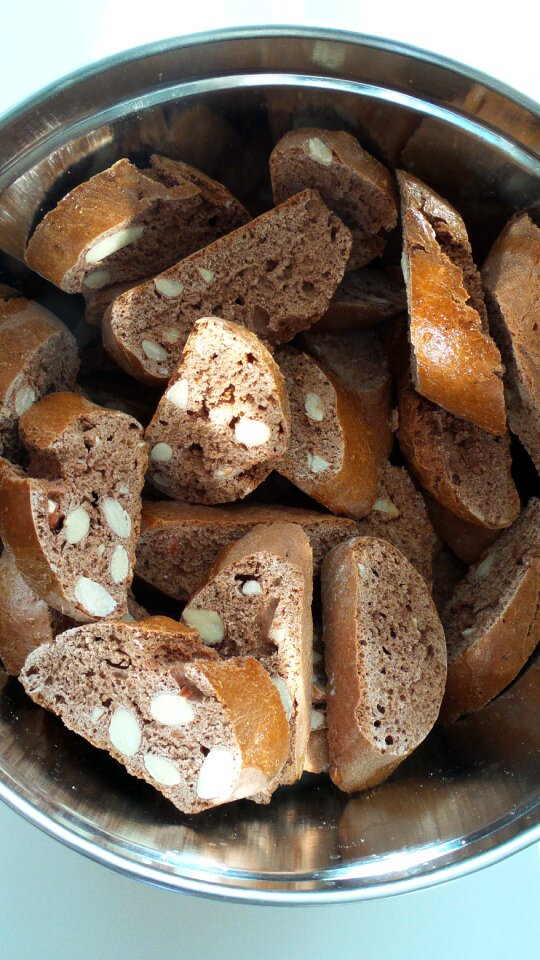 Traditional almond crunchy