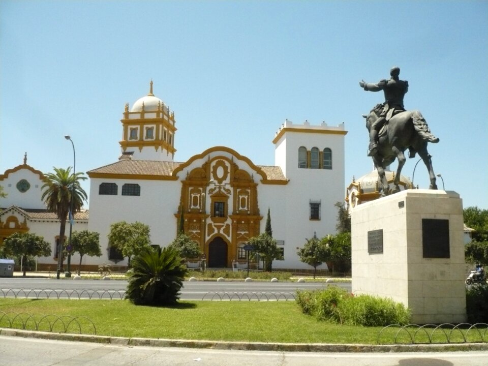 Seville exhibition pavilion 1929 monument