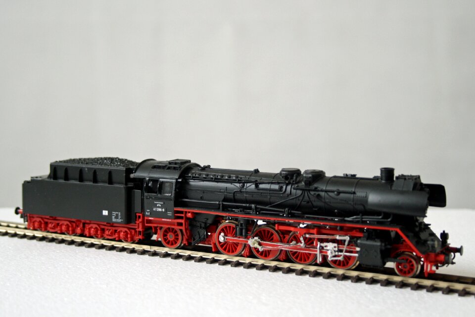 1950s scale h0 train