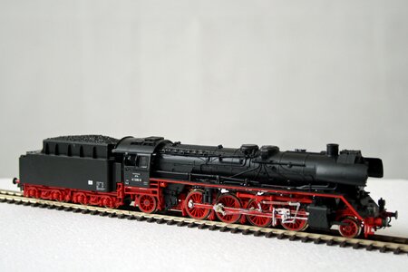 1950s scale h0 train photo