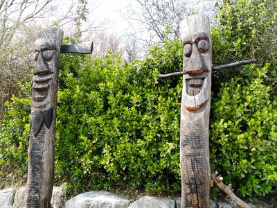 Wood totem travel
