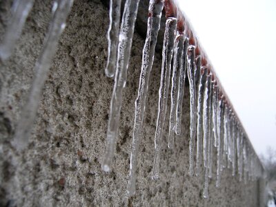 Fence water wall