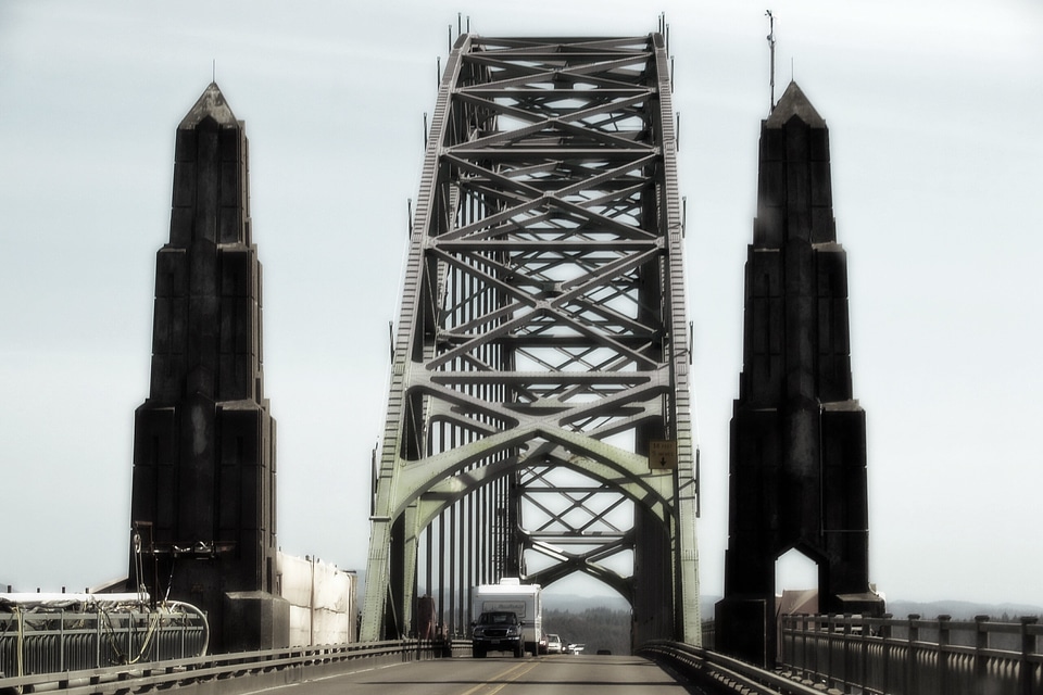 City transportation landmark