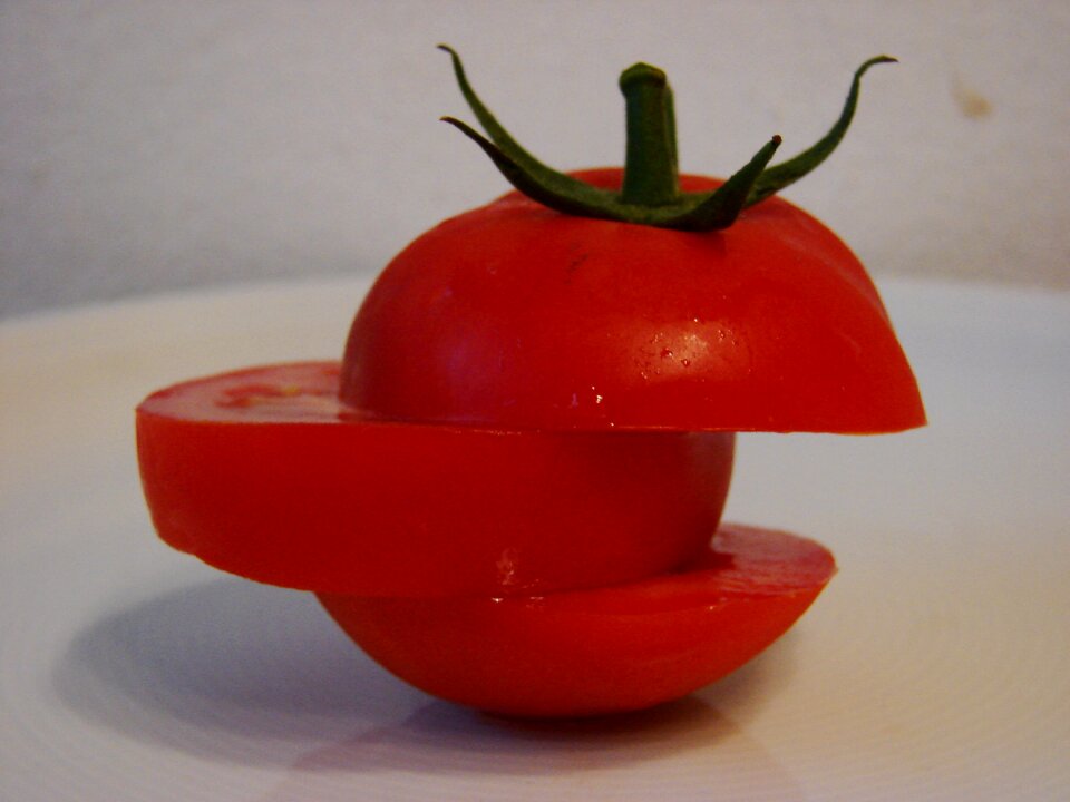 Tomato eat section