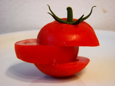 Tomato eat section