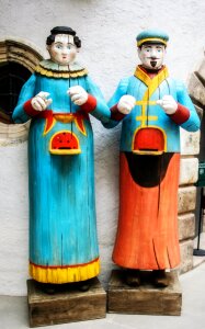 Woman beehive figures