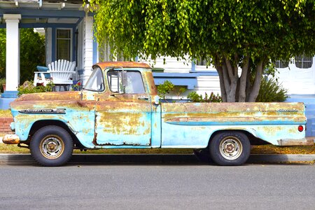 Rusty 1959 chevy apache