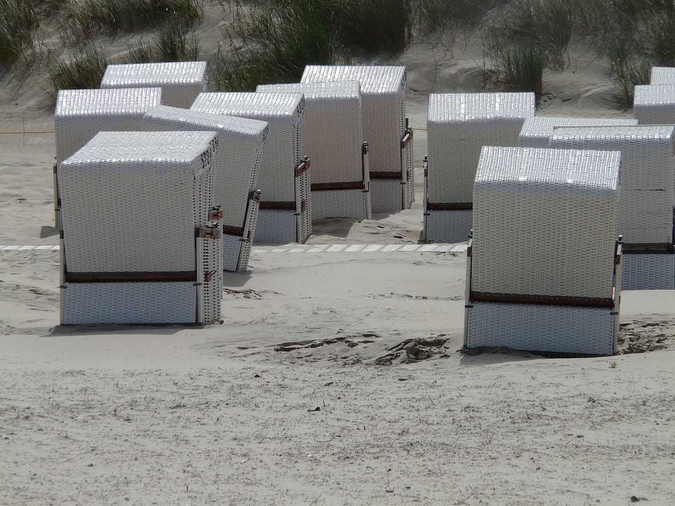 Wind protection beach wind