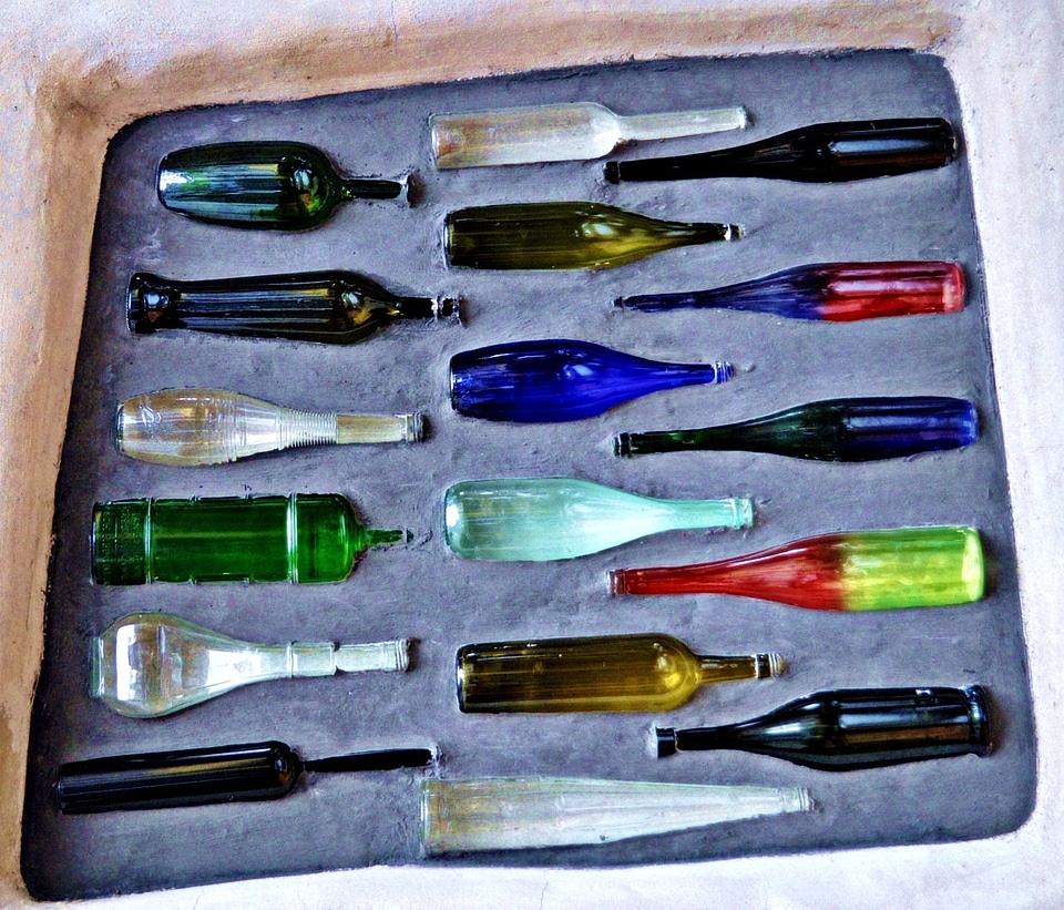 Background glass liquid