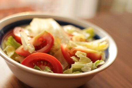 Lettuce tomatoes