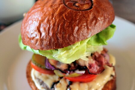 Toppings lettuce meat