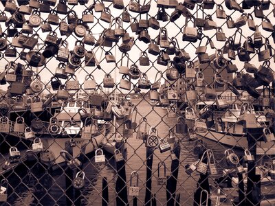 Fence hearts love photo