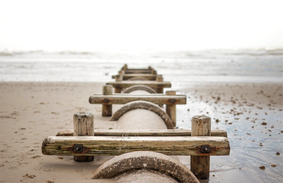 Wood dock
